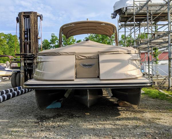 2021 Bennington 27QXSBWAX2SD