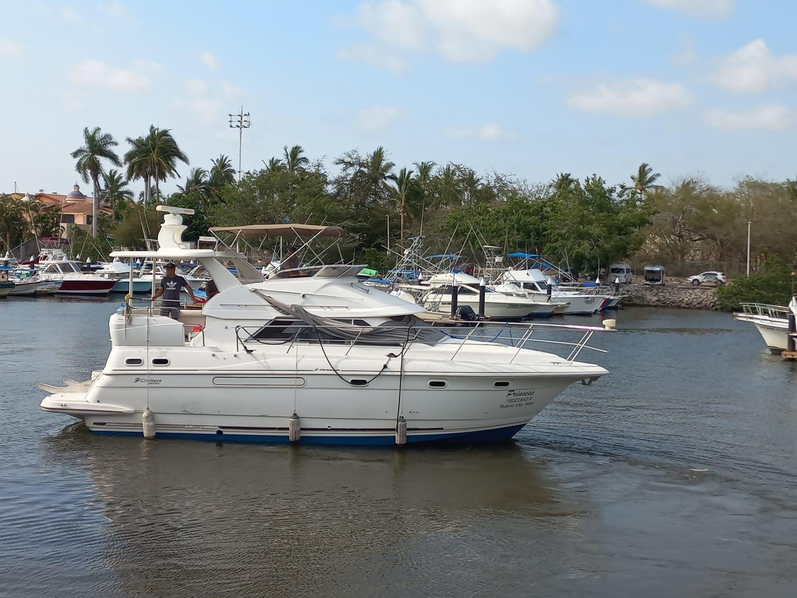 1999 Carver Cruiser