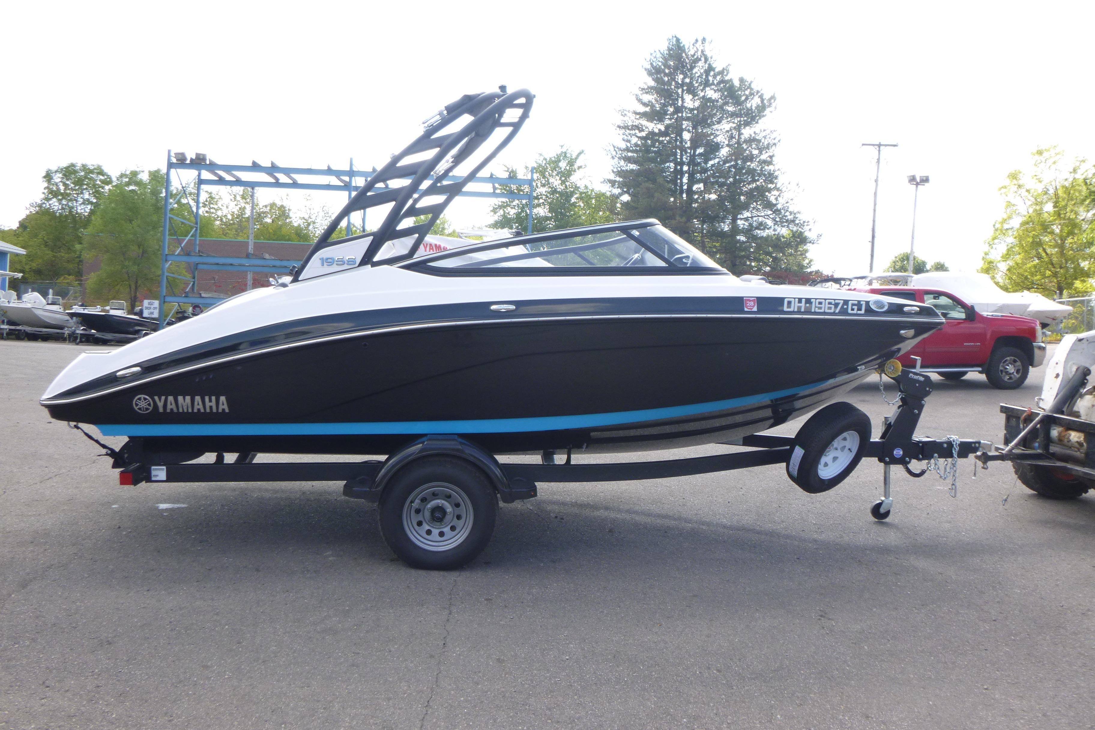 2022 Yamaha Boats 195S