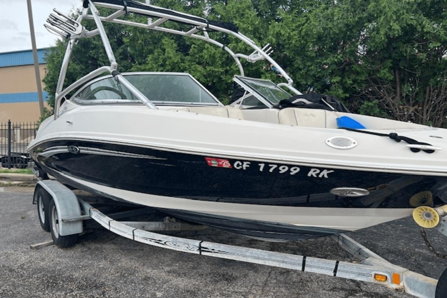 2008 Sea Ray 210 SELECT FISION