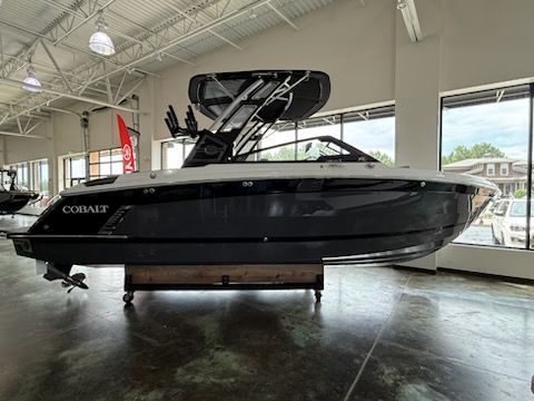 2025 Cobalt R6 Surf