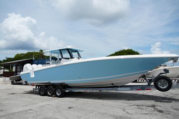 2025 Fountain 38 Center Console