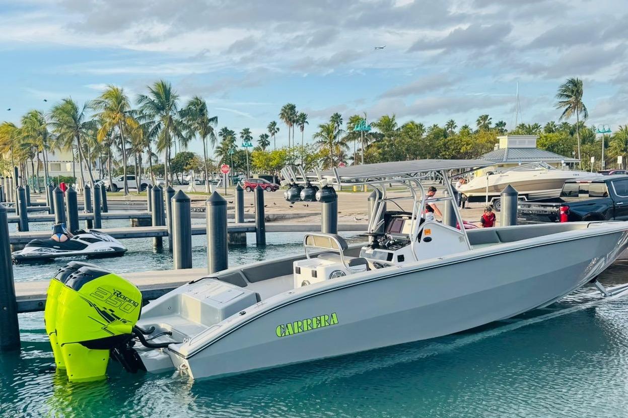 2005 Carrera Boats 32
