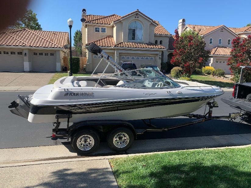 Four Winns Horizon 190