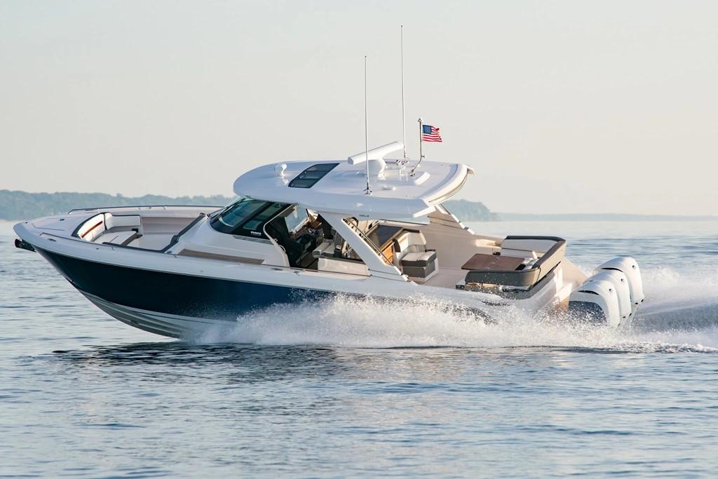 2024 Tiara Yachts 38 LS