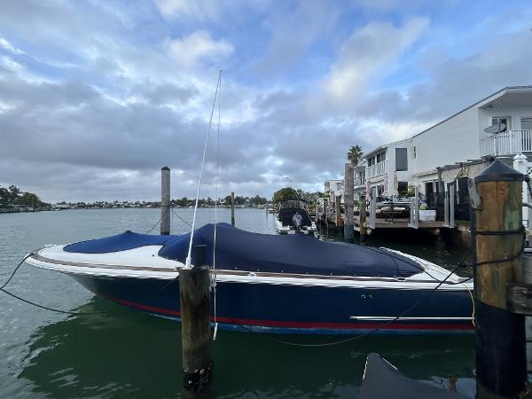 2007 Chris-Craft Launch 28