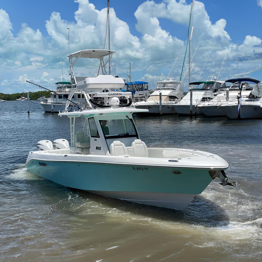 2023 Everglades 335cc