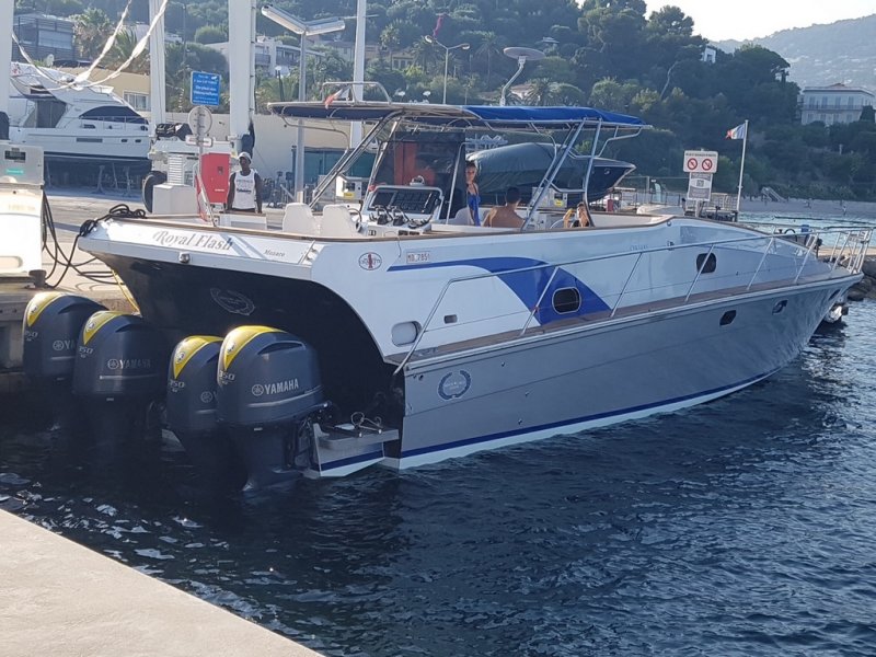 Monte Carlo Yachts CIGARETTE