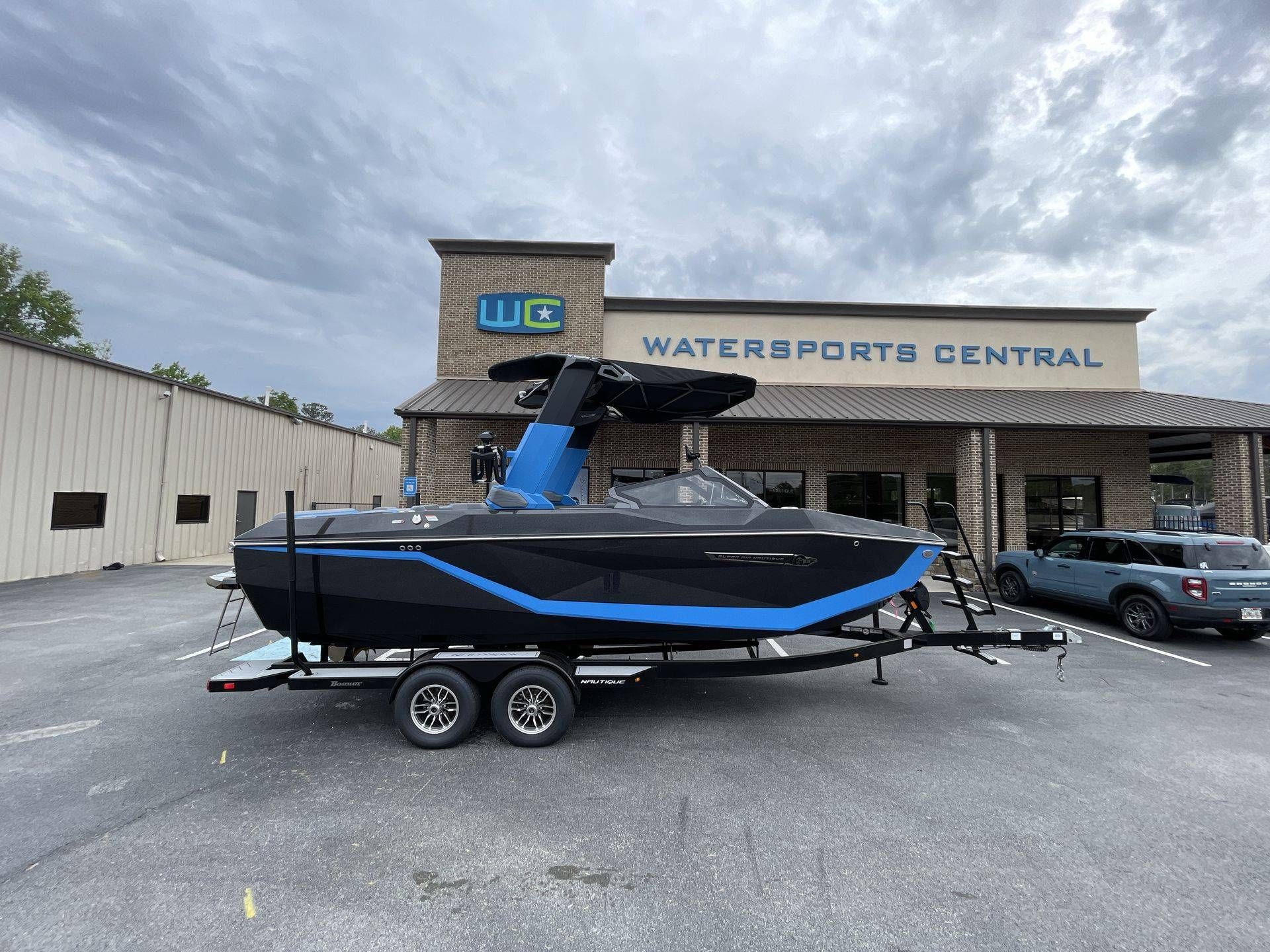 2025 Nautique G23
