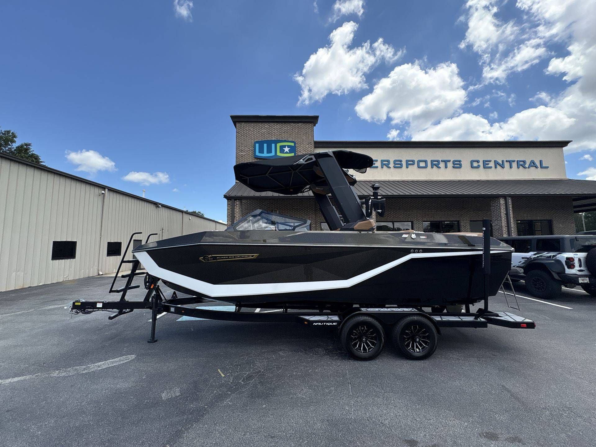Nautique G23