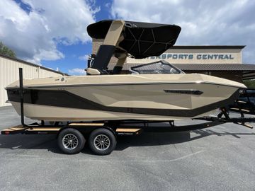 2025 Nautique G23