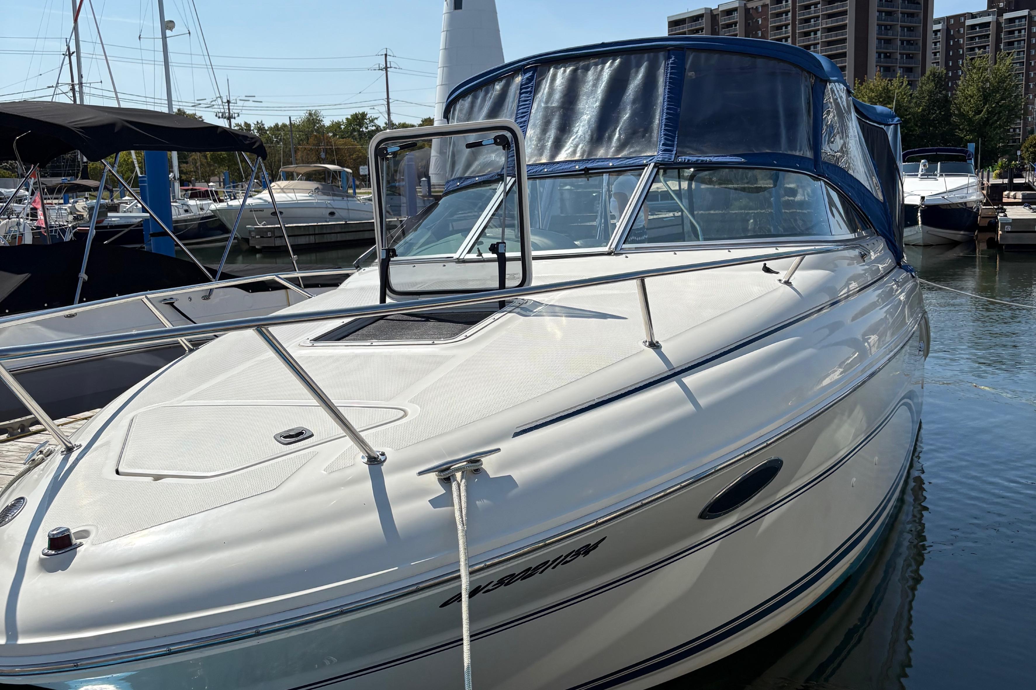 2000 Sea Ray 245 Weekender