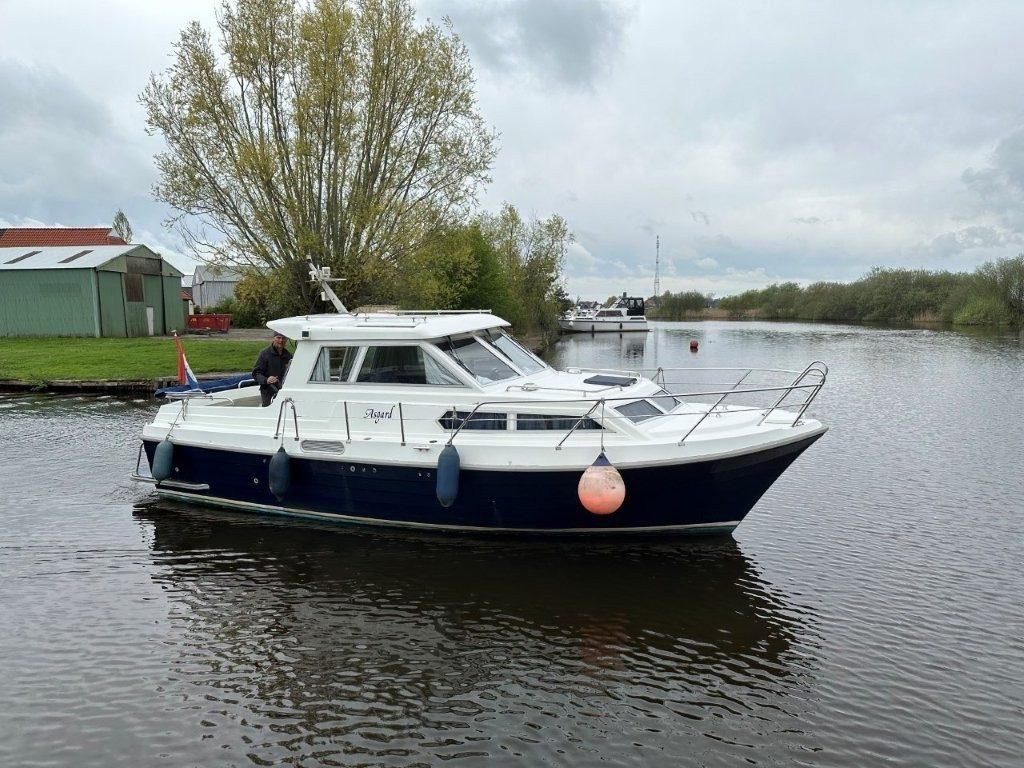 2001 Westbas 29 Offshore