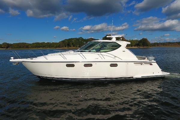 2008 Tiara Yachts 3900 Sovran