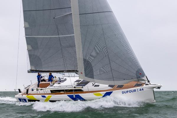 2025 Dufour 44
