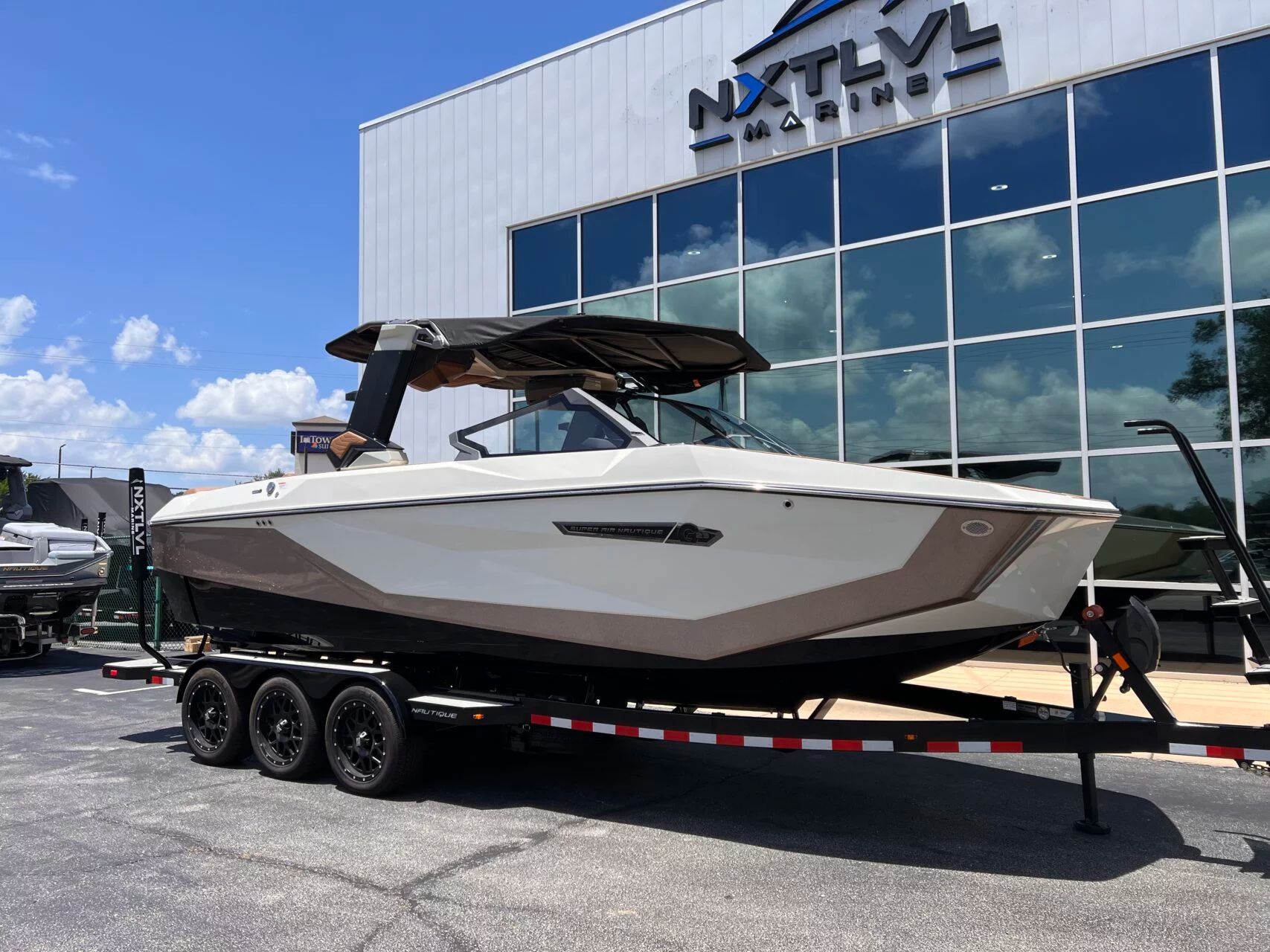 2026 Nautique G23