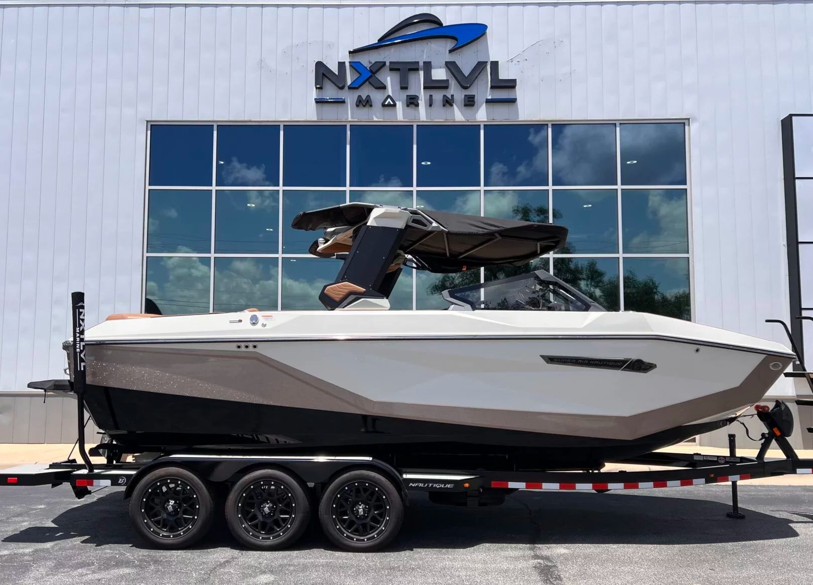 2026 Nautique G23