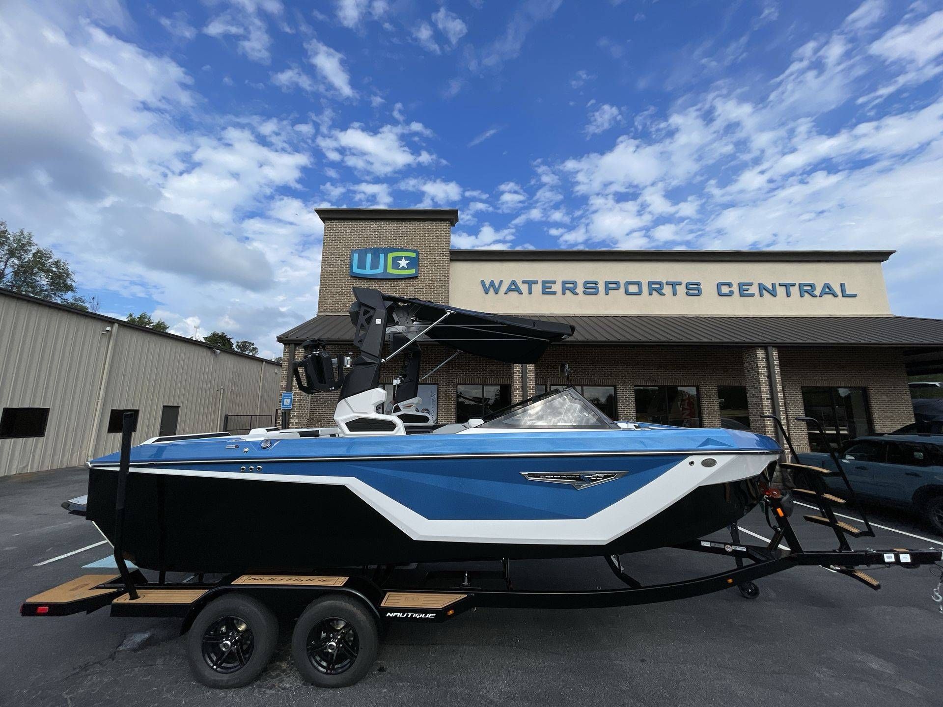 2025 Nautique S23