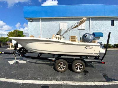 Scout 195 Sport Dorado