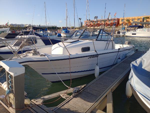 1997 Bayliner 2352 Trophy