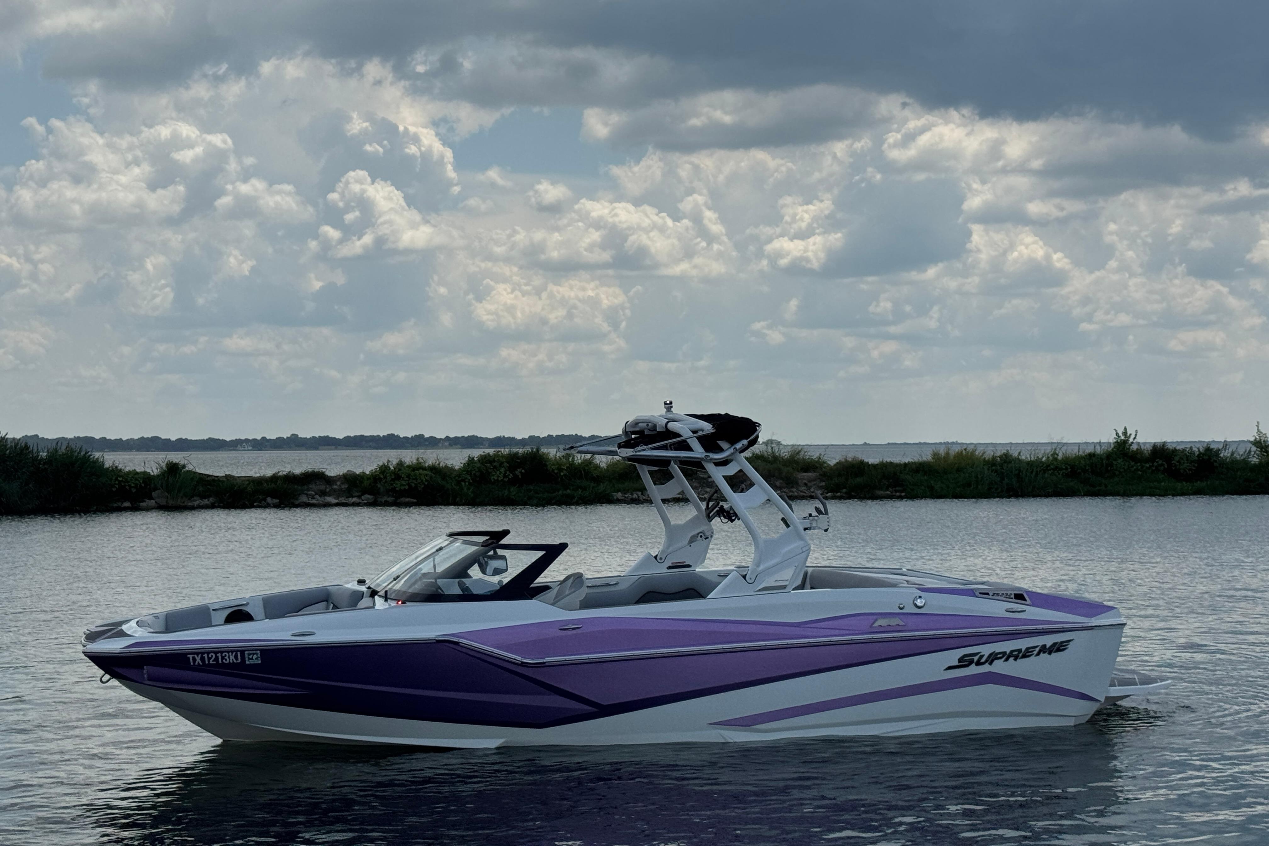 2021 Supreme ZS232