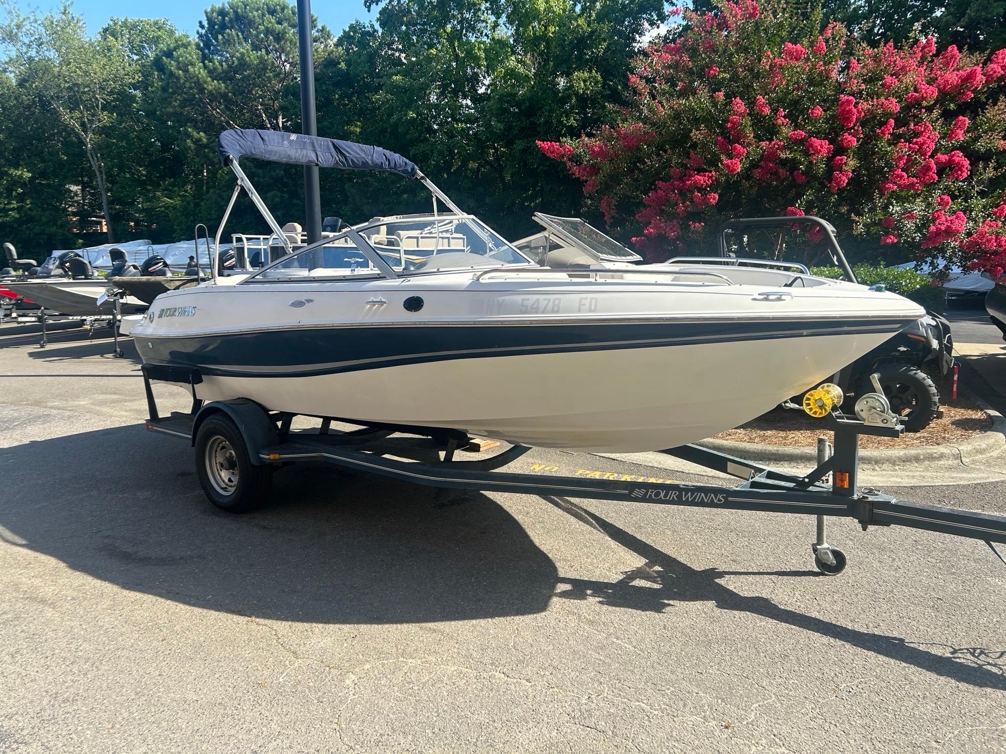 2004 Four Winns 190 Horizon