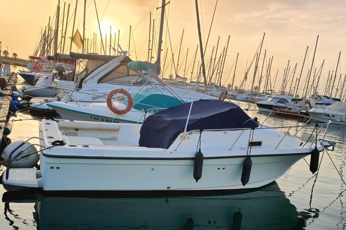 2007 Bayliner 2052 Trophy