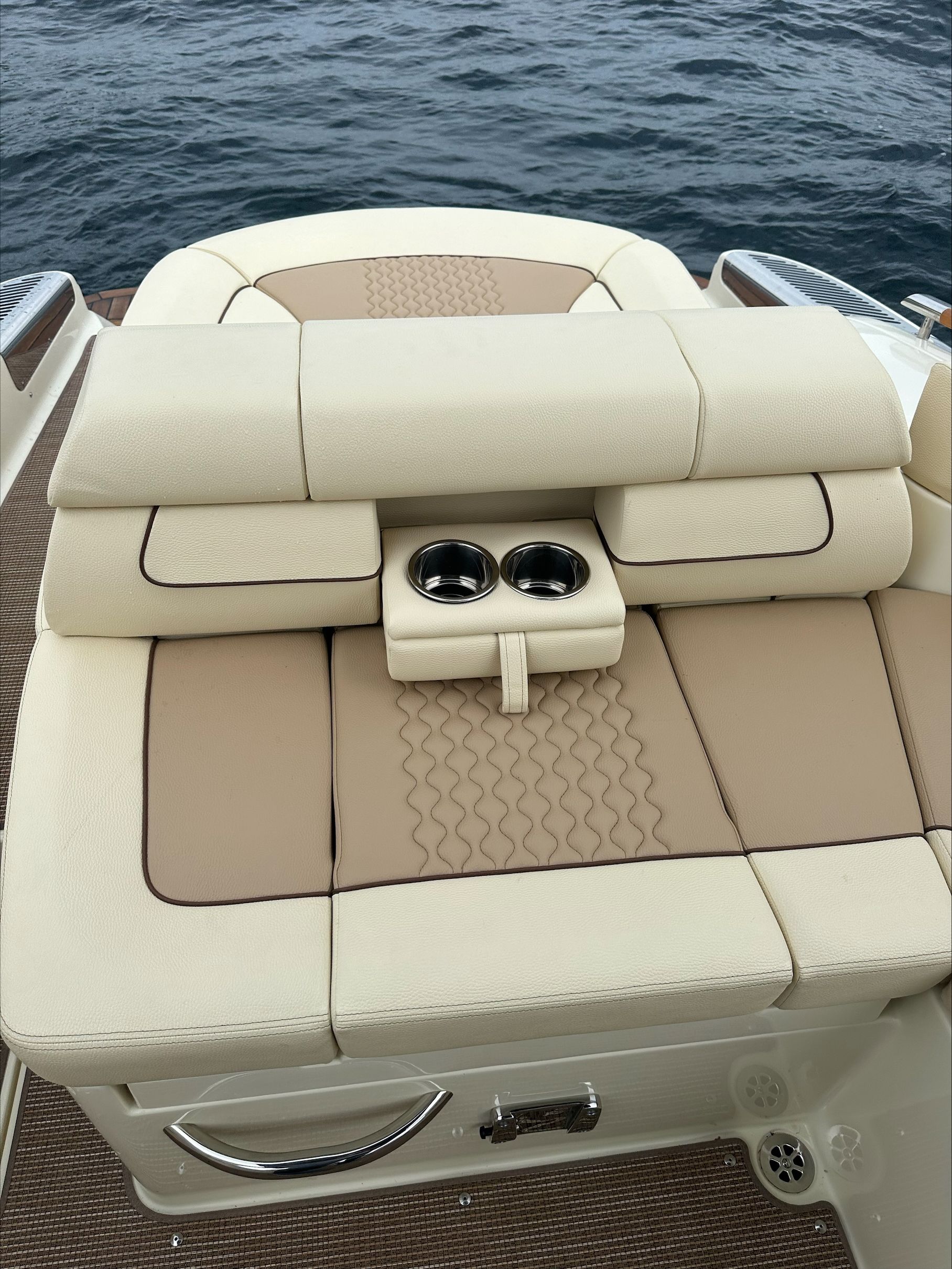 2024 Custom 28 Launch GT