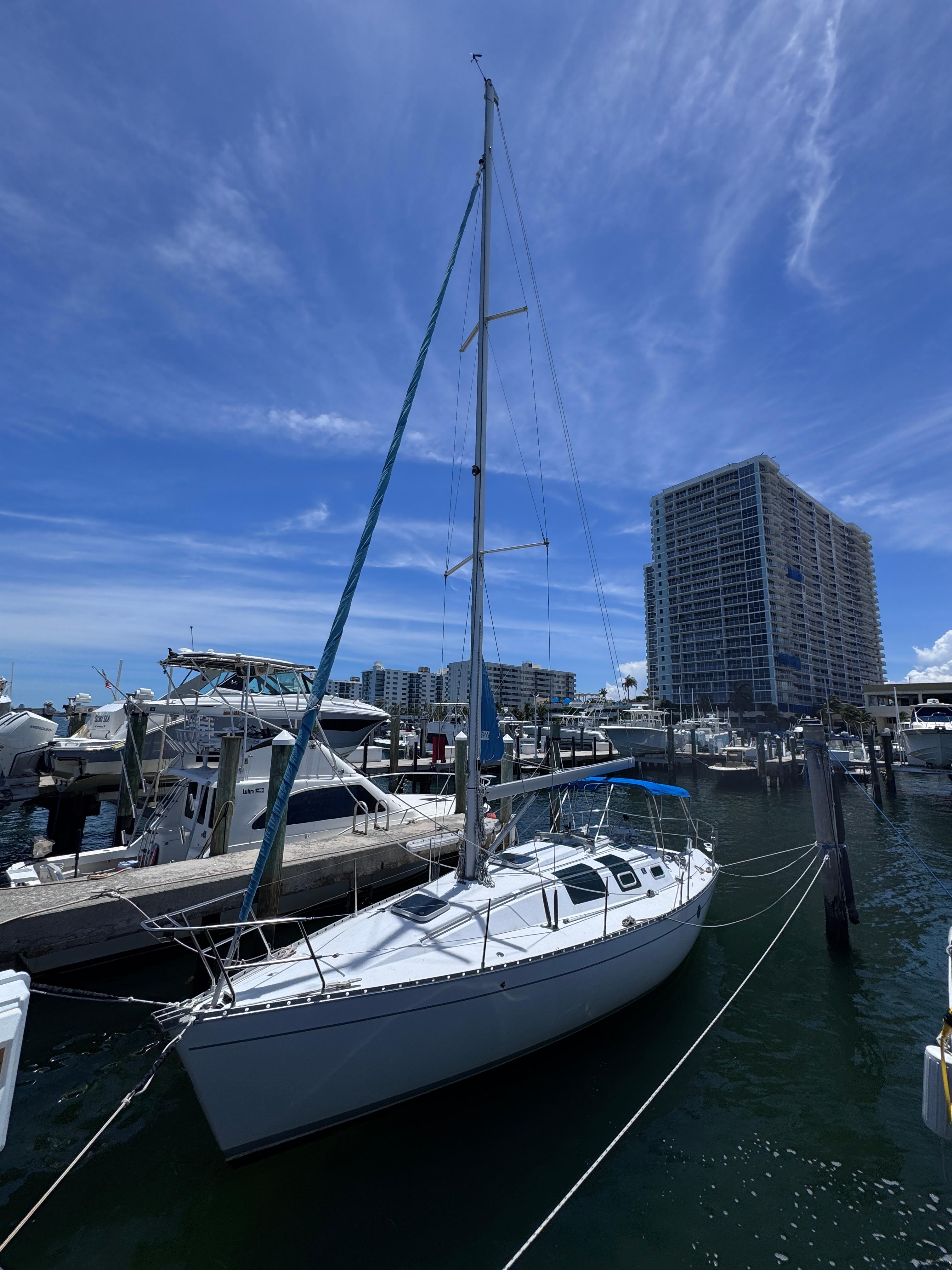1990 Beneteau First 32.5