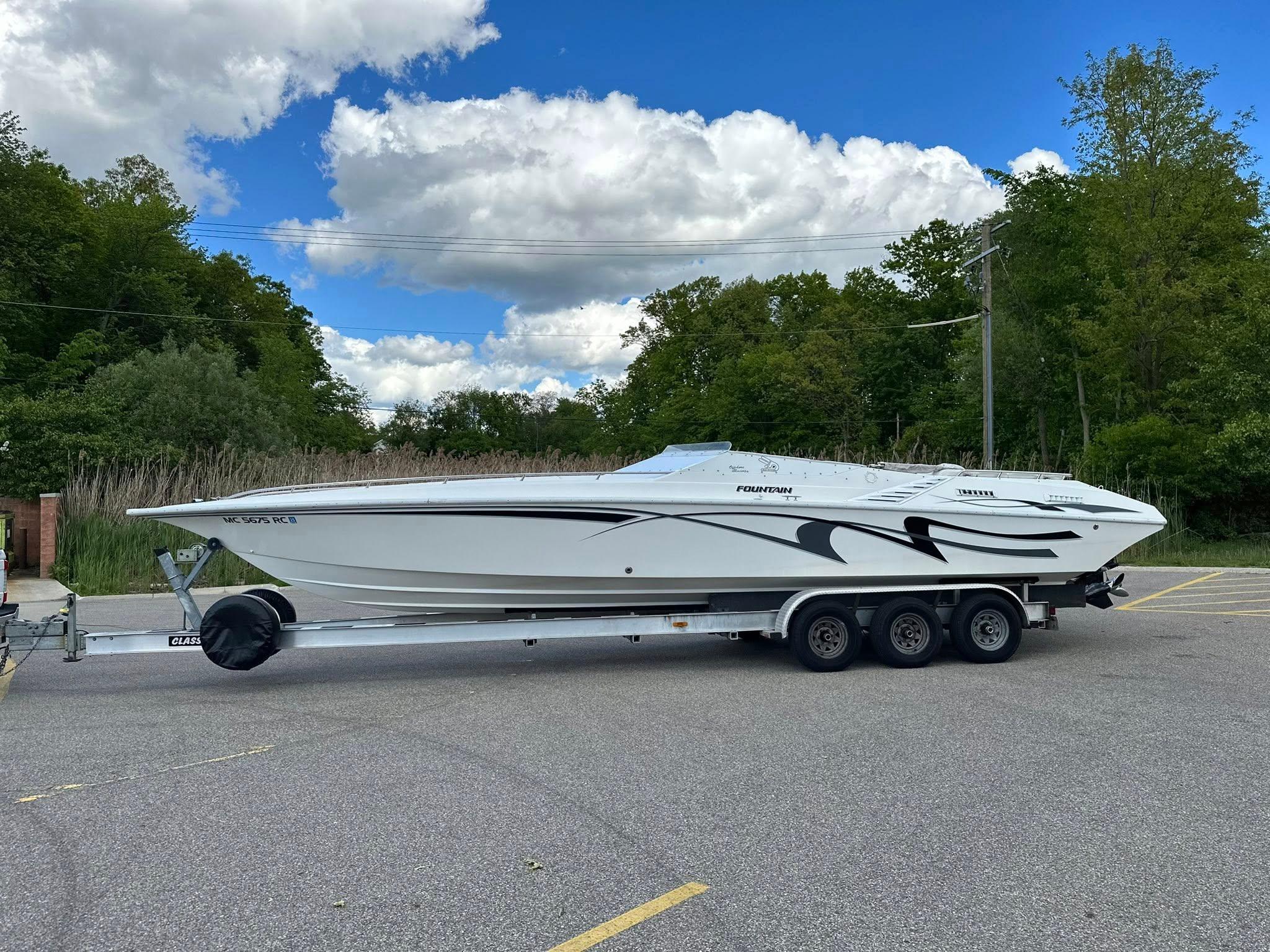 1994 Fountain 35 Lightning