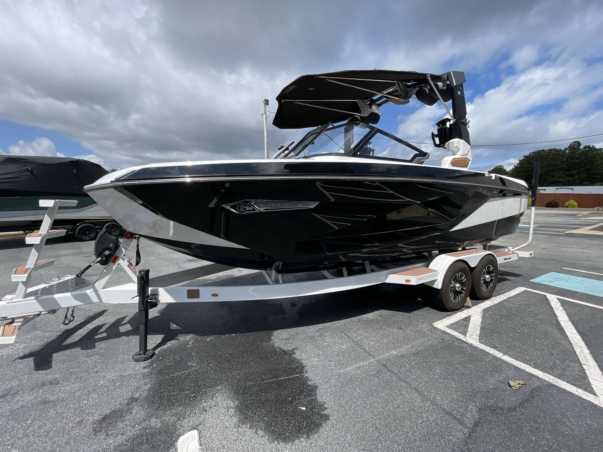2022 Nautique G23
