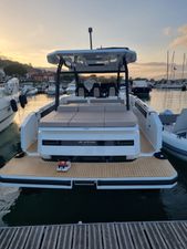 De Antonio Yachts D32