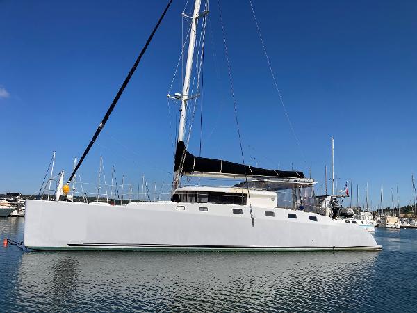 Custom catamaran 15 M