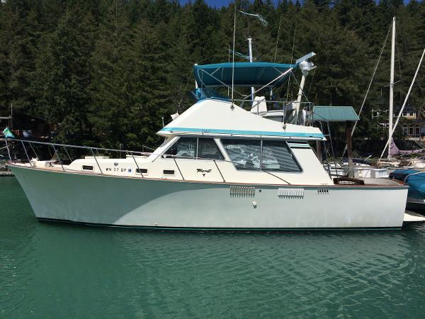 Sunny Yacht for Sale, 67 Tollycraft Yachts Olympia, WA