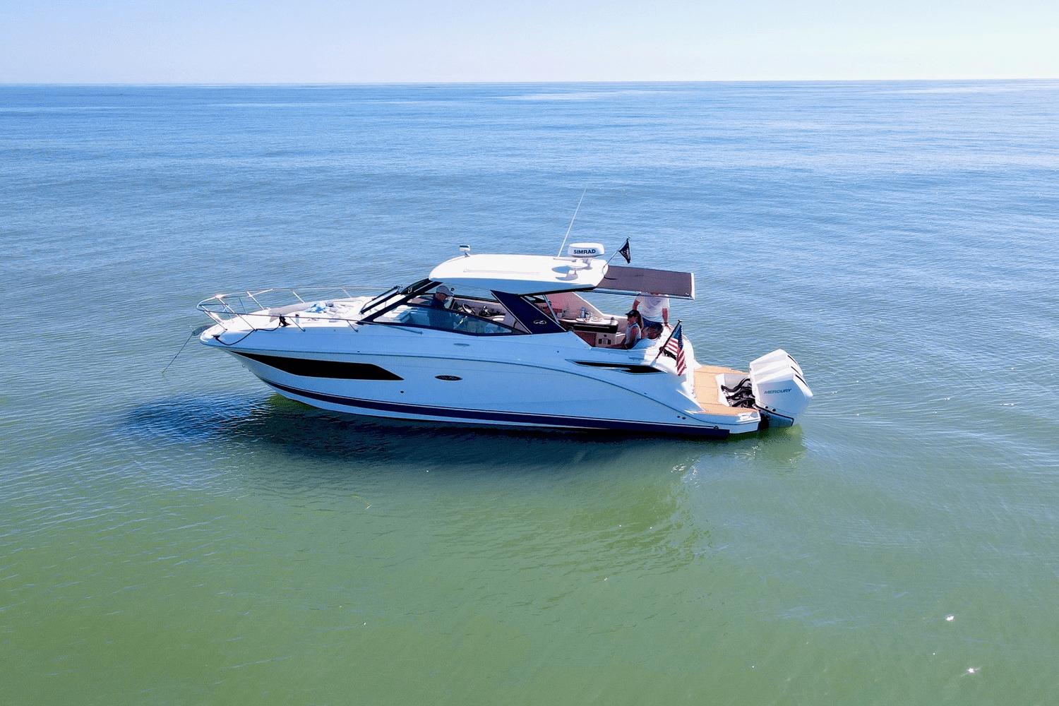 Sea Ray 320 Sundancer