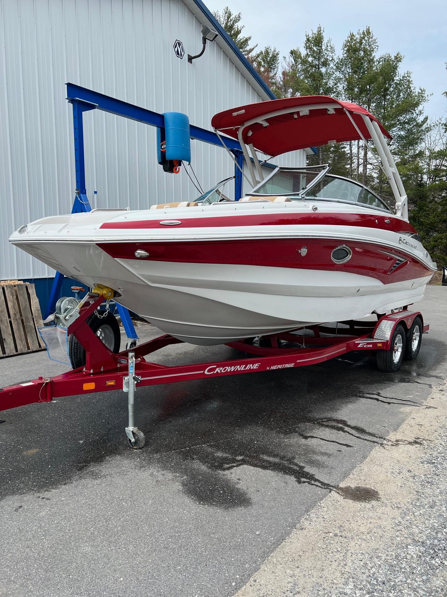 Crownline Eclipse E235