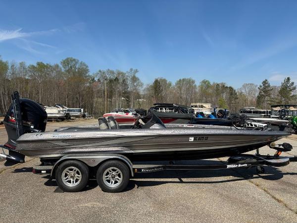 2012 Triton 21 HP