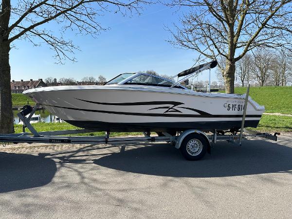 Four Winns Freedom 190 incl. Trailer