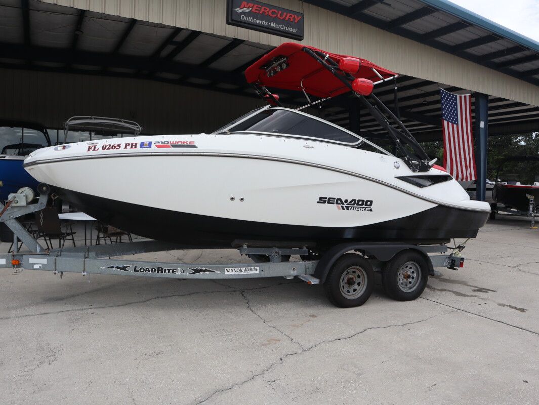 Sea-Doo 210 Wake