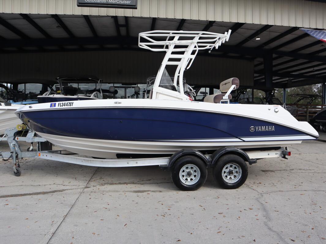 2021 Yamaha Boats 210 FSH