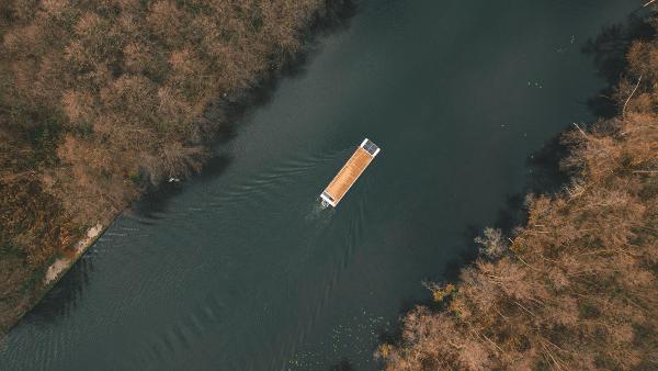 2025 Houseboat mBoat