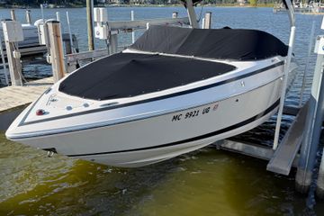 2011 Regal 2500 Bowrider