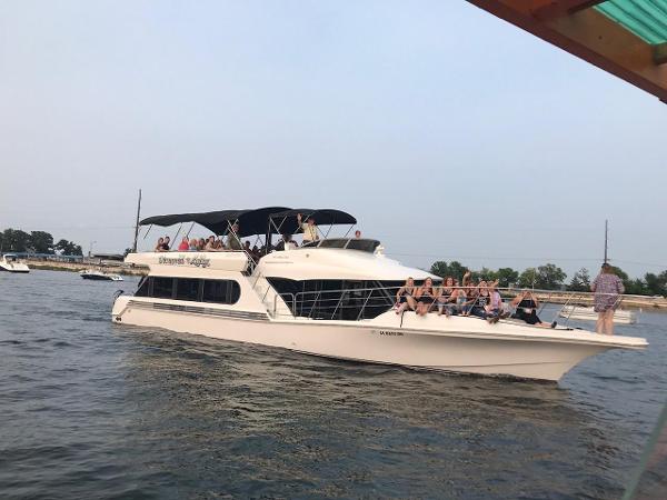 2000 Bluewater Yachts 5200 Millenium