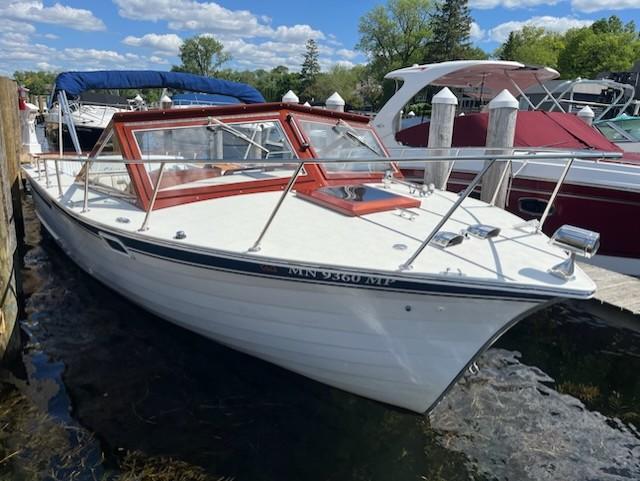 2006 Skiff Craft 26 Runabout