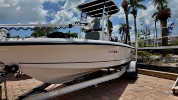 2016 Mako 19 CPX