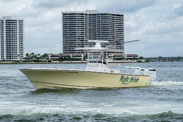 2001 SeaCraft SC32 Master Angler
