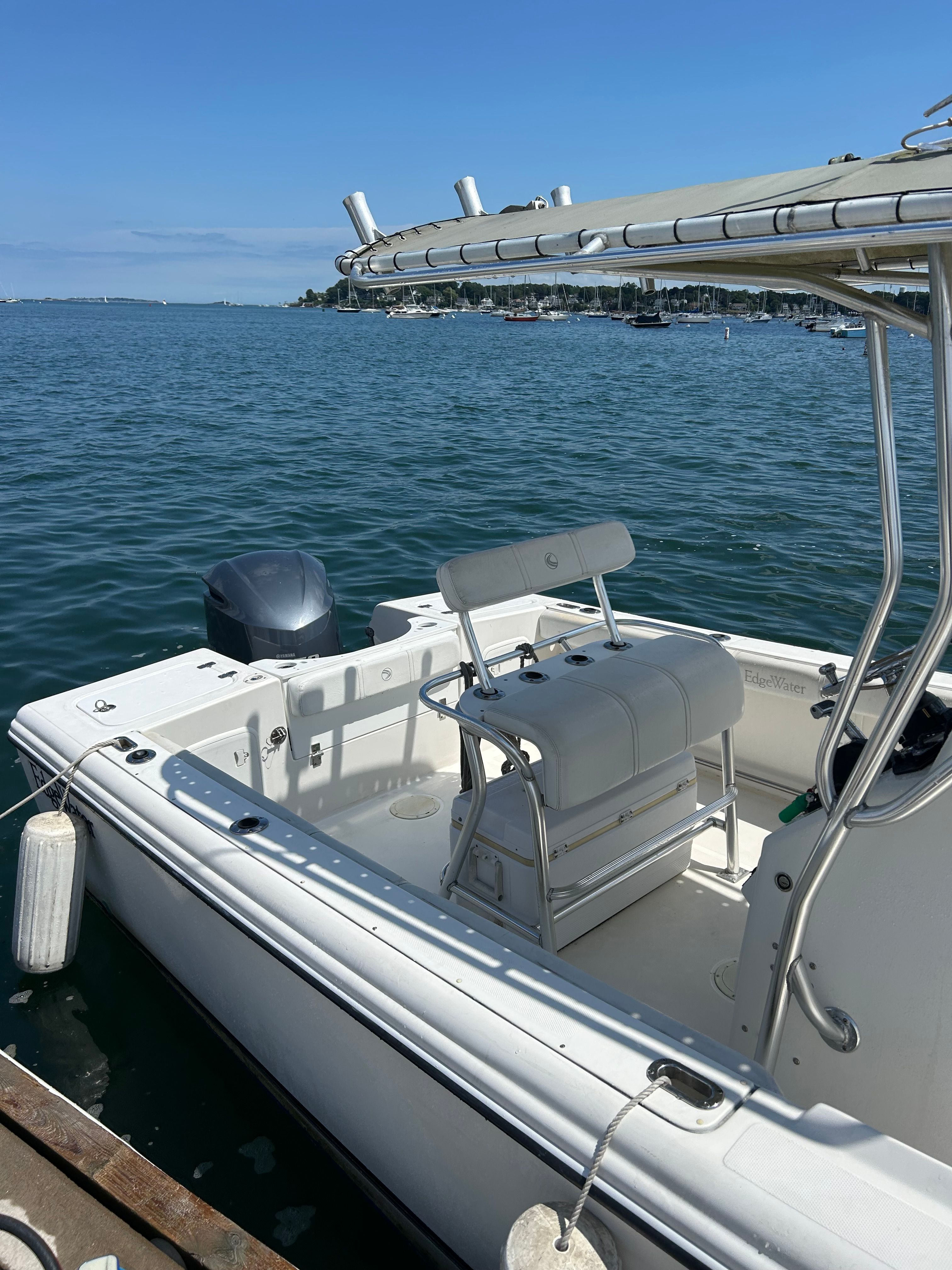 2003 Edgewater 225CC