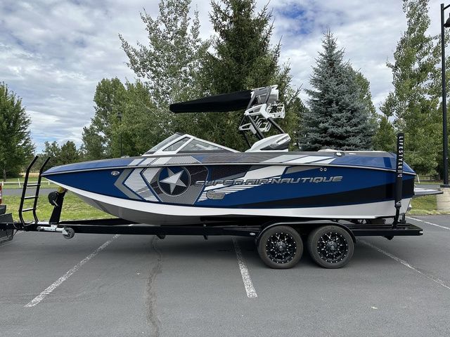 2013 Nautique G23
