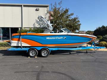 2017 MasterCraft XT23