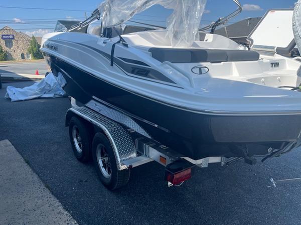 2025 Tahoe T21